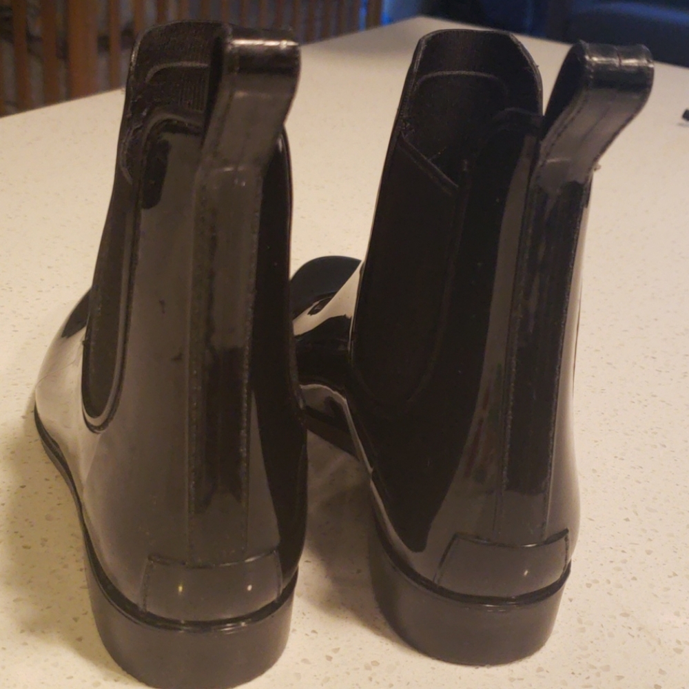 (New)Black Rain Boot - Picture 3 of 5